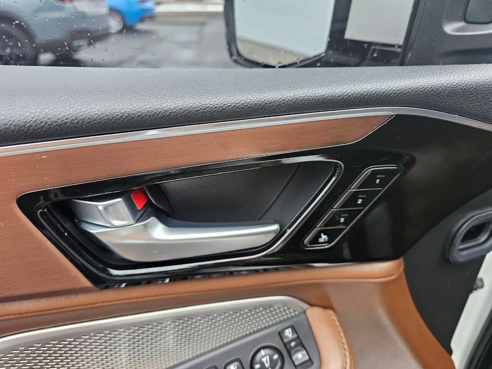 2024 Acura MDX 4th Gen - Image 17 of 20