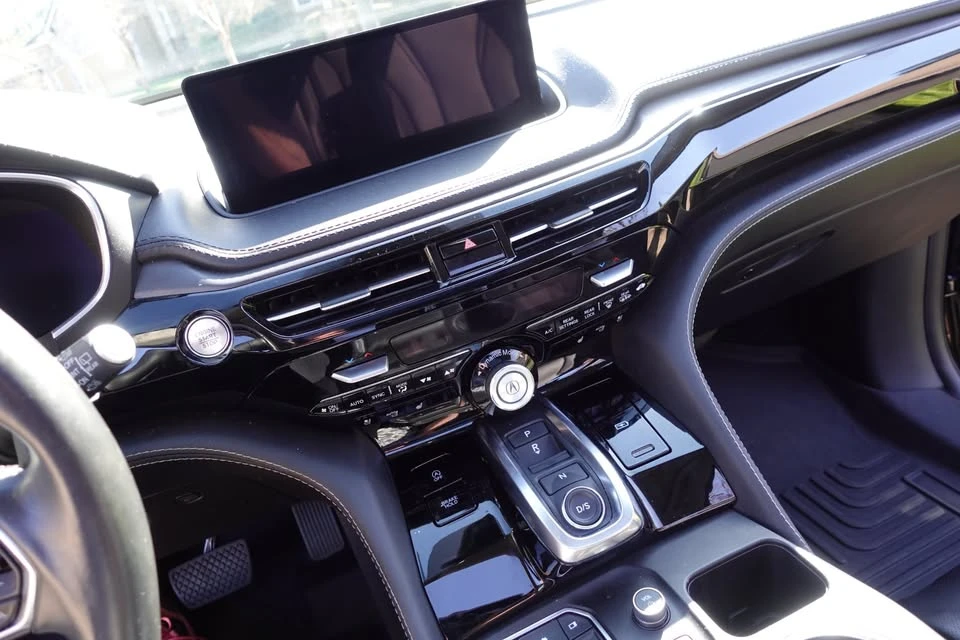 2024 Acura MDX 4th Gen - Image 11 of 20