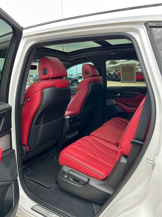 2024 Acura MDX 4th Gen - Image 14 of 16