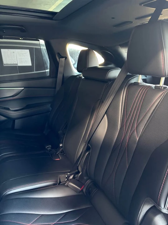 2024 Acura MDX 4th Gen - Image 8 of 14