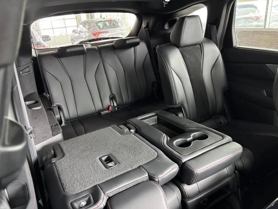 2024 Acura MDX 4th Gen - Image 18 of 20