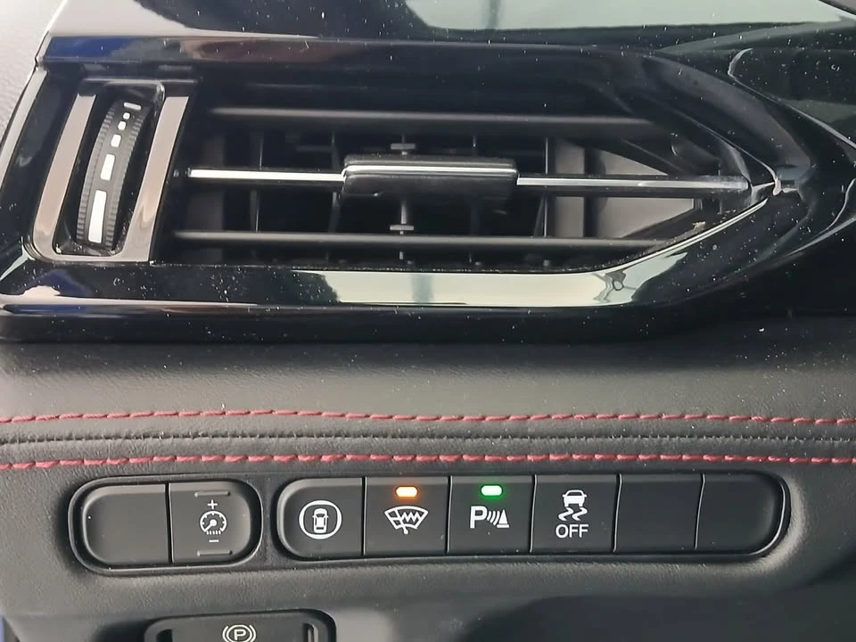 2024 Acura MDX 4th Gen - Image 15 of 20
