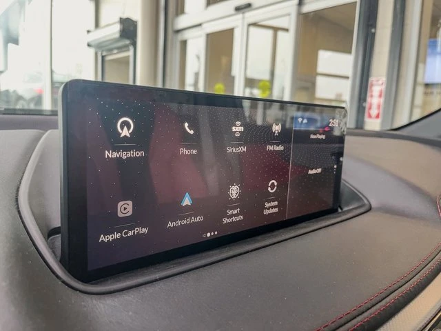 2024 Acura MDX 4th Gen - Image 17 of 19