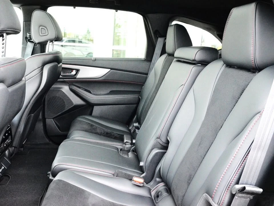 2024 Acura MDX 4th Gen - Image 12 of 18