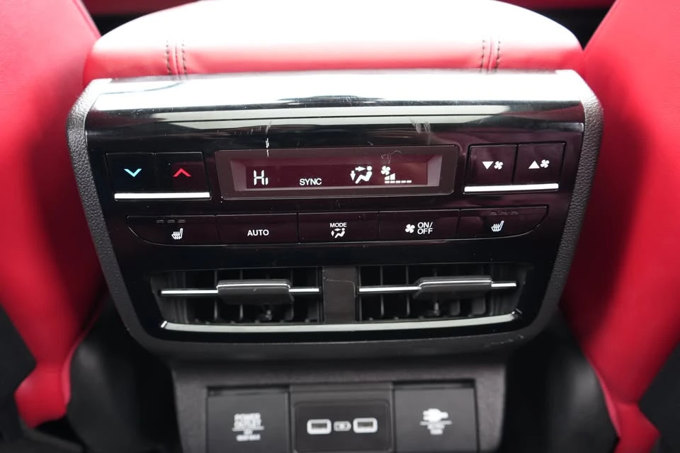2024 Acura MDX 4th Gen - Image 14 of 20