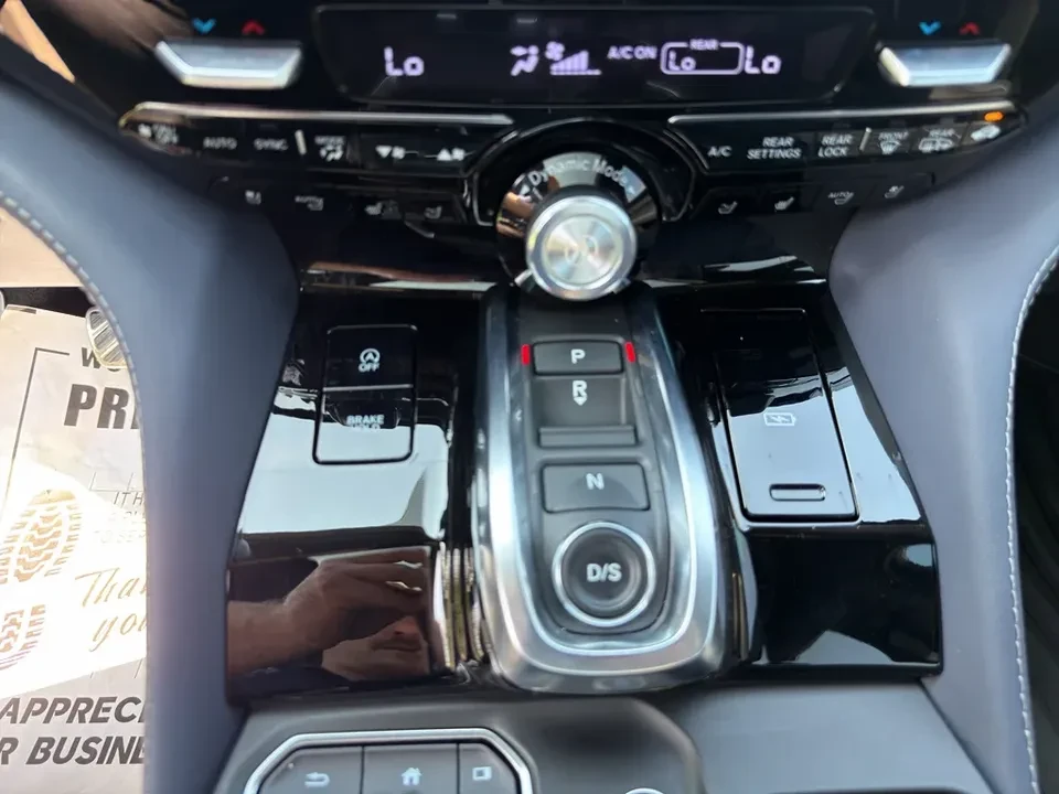 2024 Acura MDX 4th Gen - Image 9 of 14