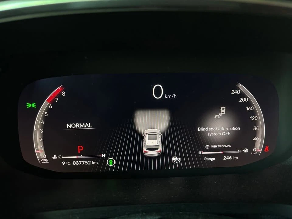 2024 Acura MDX 4th Gen - Image 11 of 19