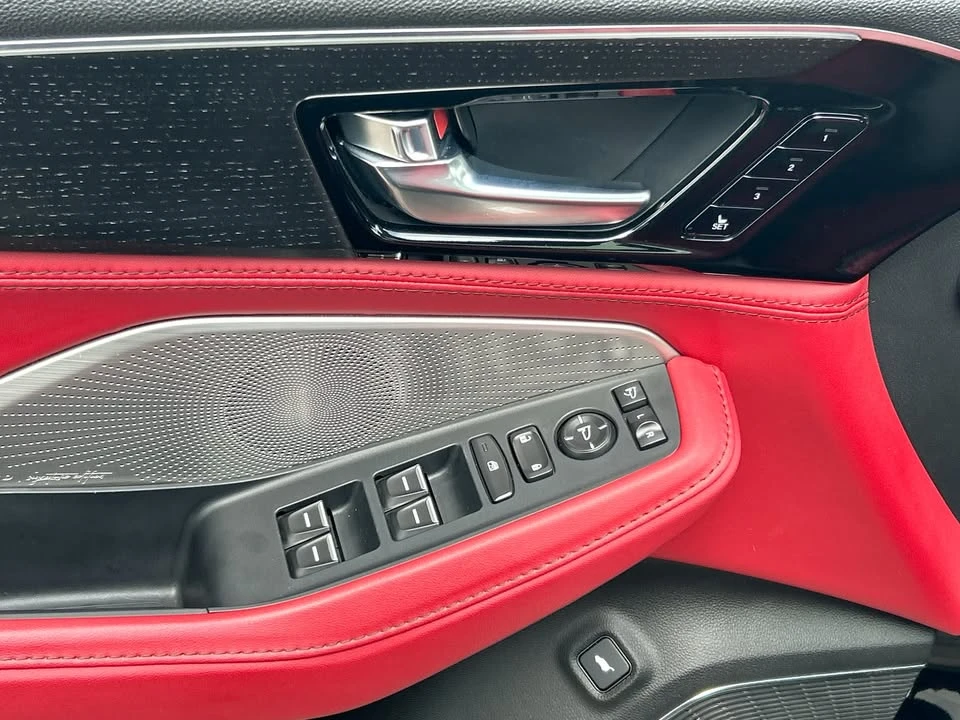 2024 Acura MDX 4th Gen - Image 5 of 17