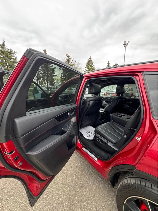 2024 Acura MDX 4th Gen - Image 15 of 18
