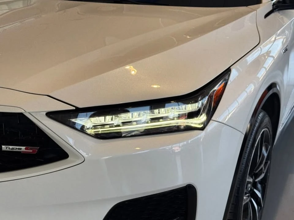 2024 Acura MDX 4th Gen - Image 10 of 20