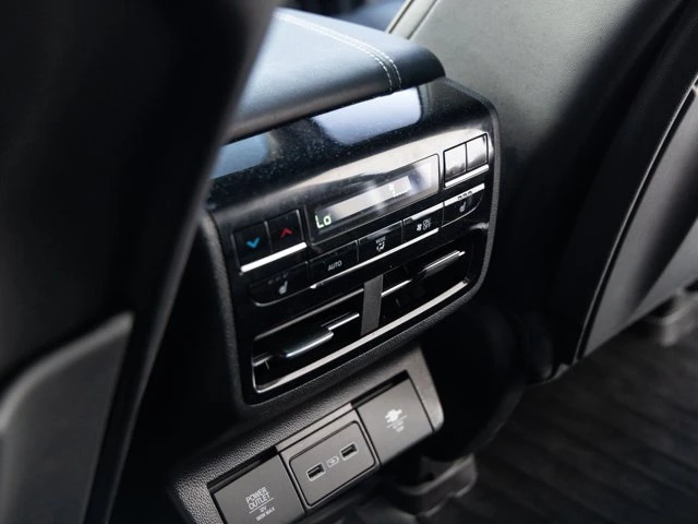 2024 Acura MDX 4th Gen - Image 16 of 20