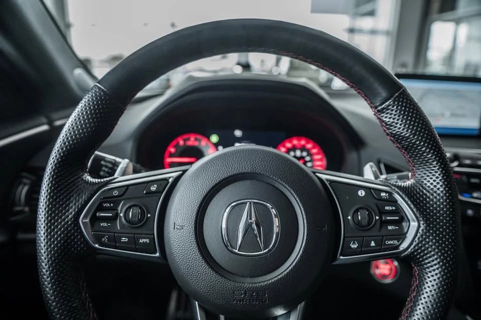 2024 Acura RDX 3rd Gen - Image 17 of 19