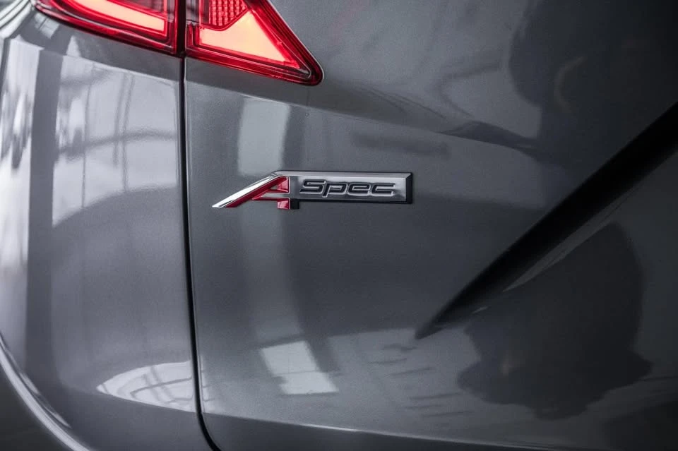 2024 Acura RDX 3rd Gen - Image 9 of 19