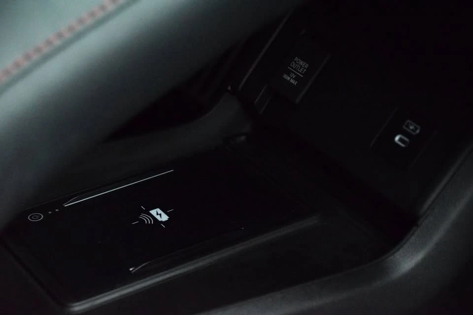 2024 Acura RDX 3rd Gen - Image 16 of 20