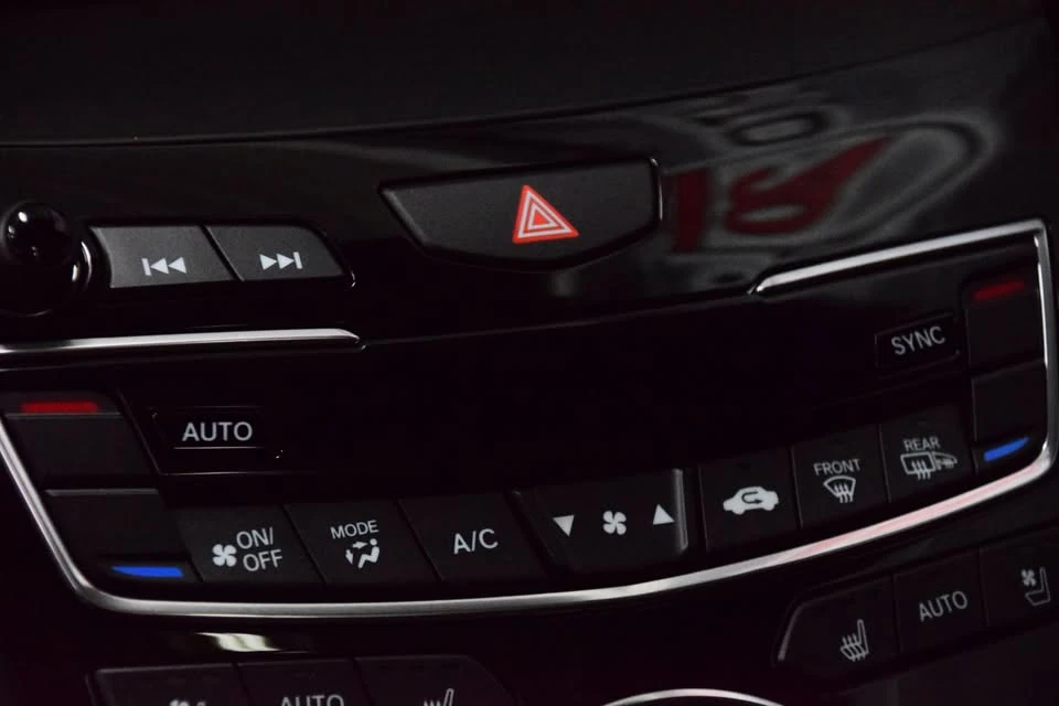 2024 Acura RDX 3rd Gen - Image 15 of 20
