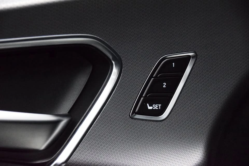 2024 Acura RDX 3rd Gen - Image 19 of 20
