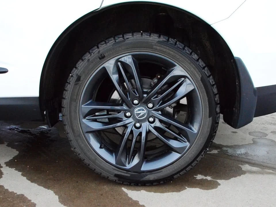 2024 Acura RDX 3rd Gen - Image 11 of 20
