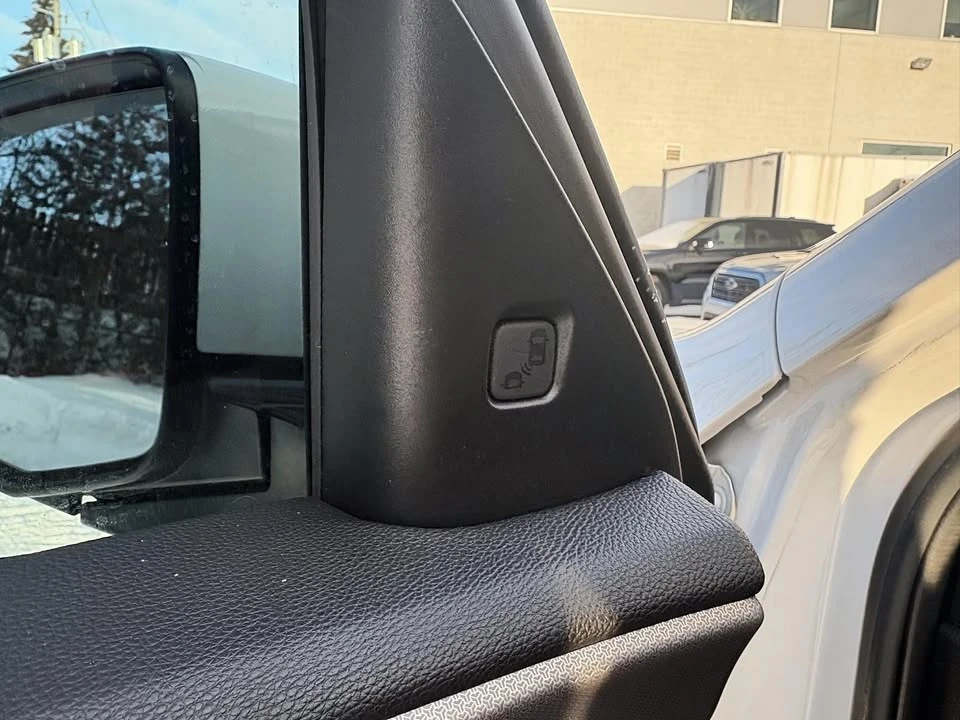 2024 Acura RDX 3rd Gen - Image 11 of 20