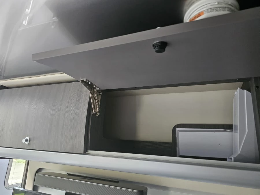 2024 Airstream - Image 12 of 19
