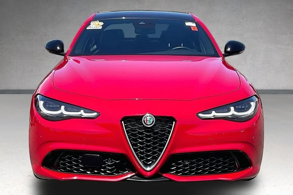 2024 Alfa Romeo Giulia - Image 3 of 20