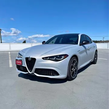 2024 Alfa Romeo Giulia Competizione