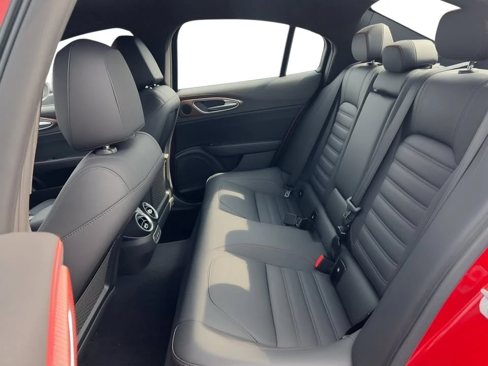 2024 Alfa Romeo Giulia - Image 6 of 20