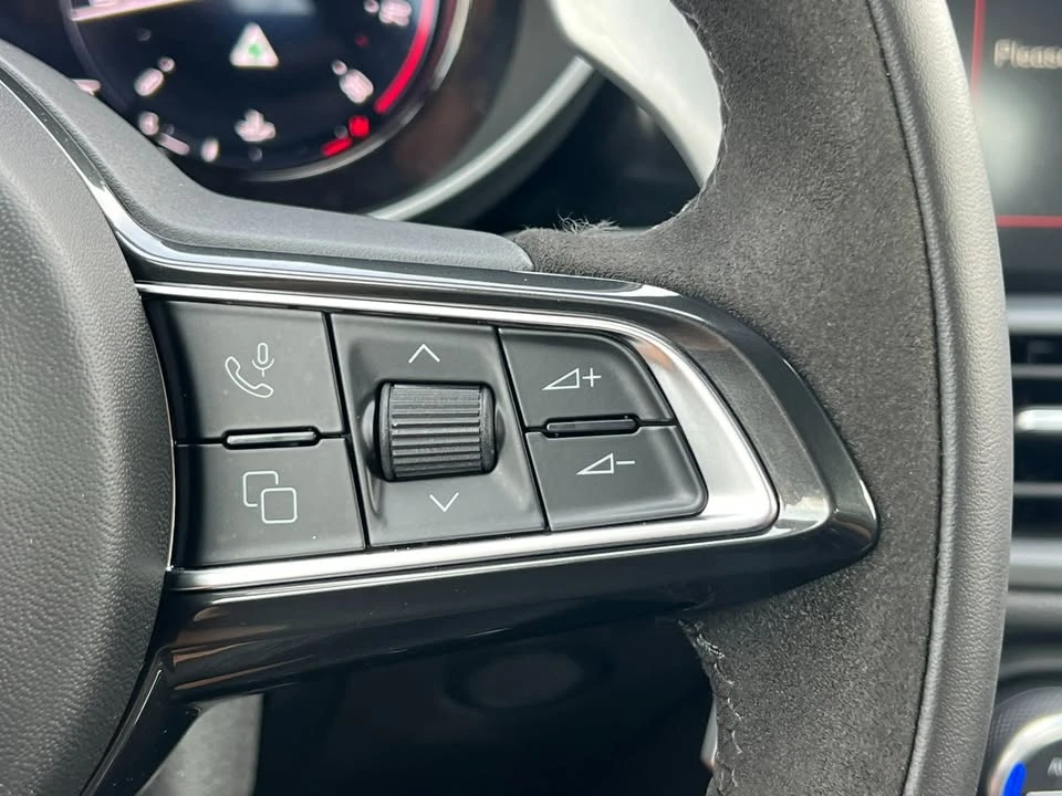 2024 Alfa Romeo Giulia - Image 20 of 20