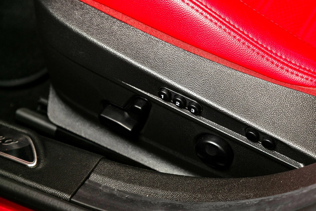 2024 Alfa Romeo Giulia Quadrifoglio - Image 23 of 31