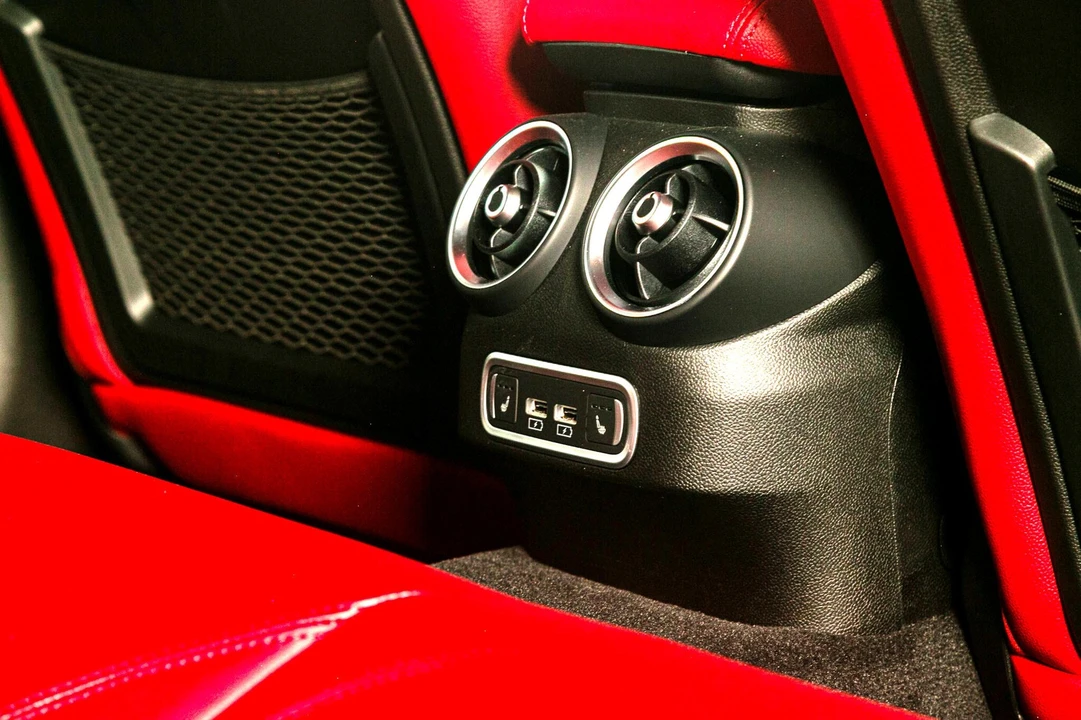 2024 Alfa Romeo Giulia Quadrifoglio - Image 30 of 31