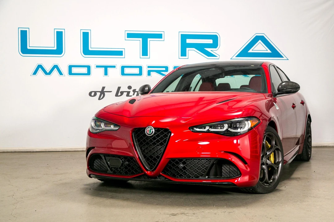 2024 Alfa Romeo Giulia Quadrifoglio - Image 5 of 31