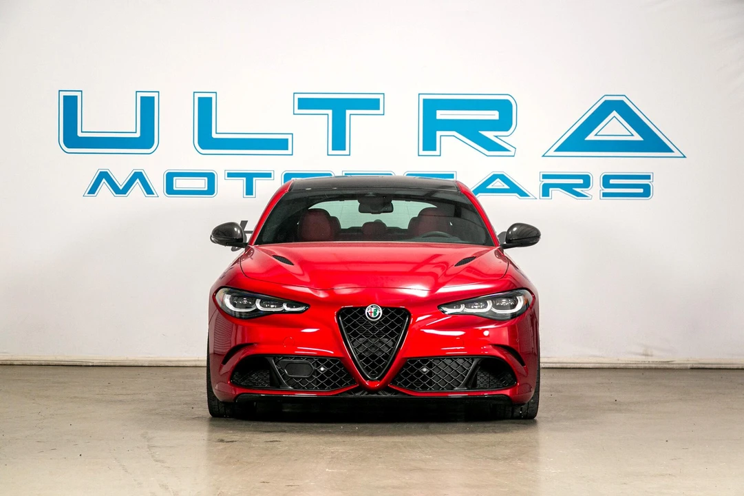 2024 Alfa Romeo Giulia Quadrifoglio - Image 9 of 31