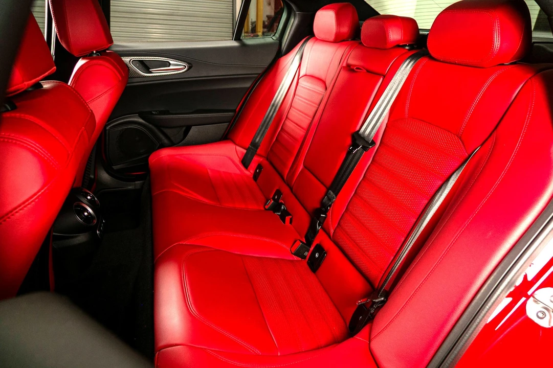 2024 Alfa Romeo Giulia Quadrifoglio - Image 12 of 31