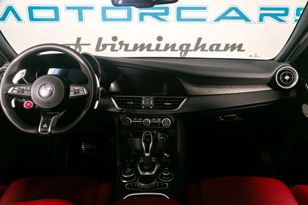 2024 Alfa Romeo Giulia Quadrifoglio - Image 6 of 31
