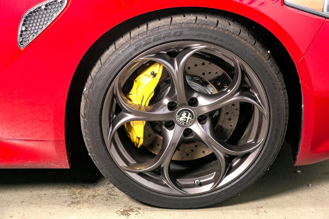 2024 Alfa Romeo Giulia Quadrifoglio - Image 21 of 31