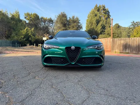 2024 Alfa Romeo Giulia Quadrifoglio Sedan 4D