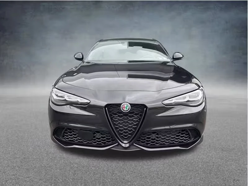 2024 Alfa Romeo Giulia - Image 8 of 20