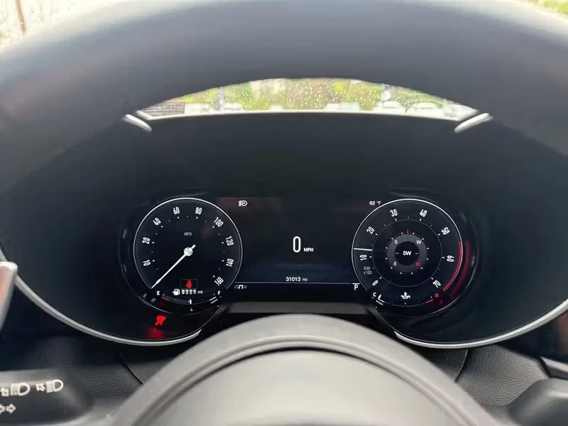 2024 Alfa Romeo Giulia - Image 13 of 20