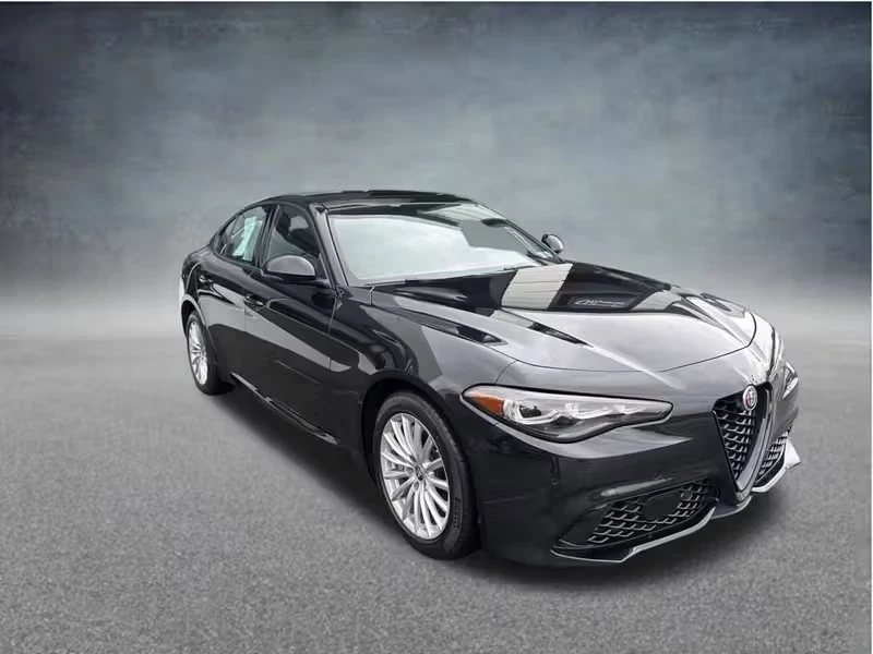 2024 Alfa Romeo Giulia - Image 7 of 20