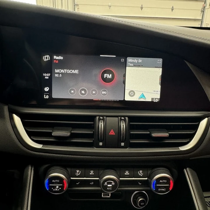 2024 Alfa Romeo Giulia - Image 11 of 20