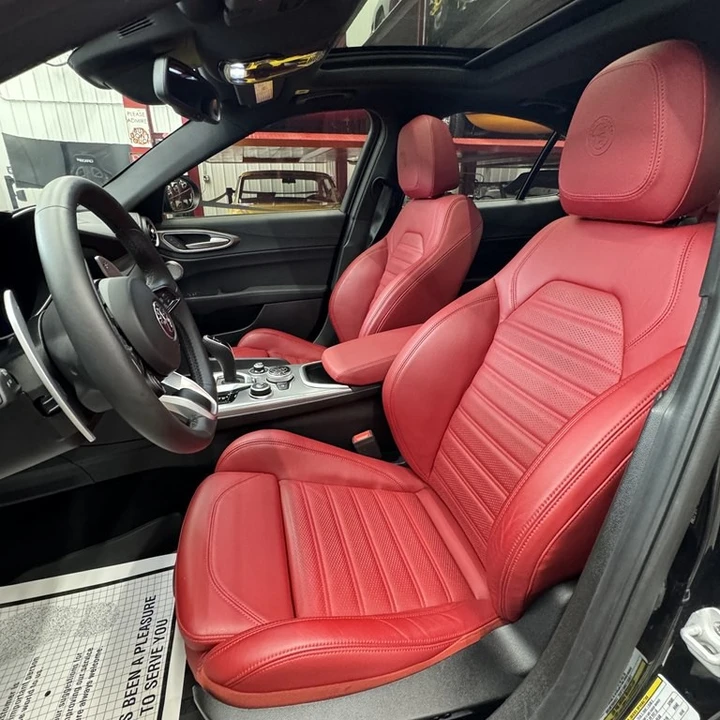 2024 Alfa Romeo Giulia - Image 5 of 20