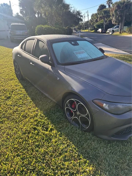2024 Alfa Romeo Giulia - Image 2 of 7