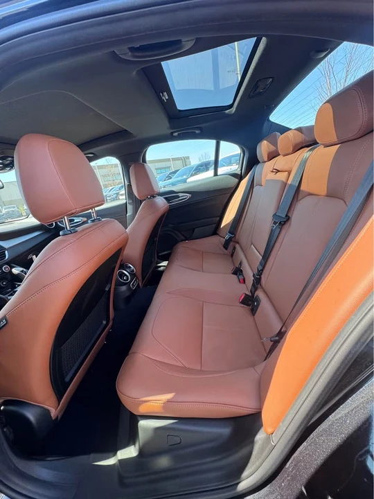 2024 Alfa Romeo Giulia - Image 8 of 16