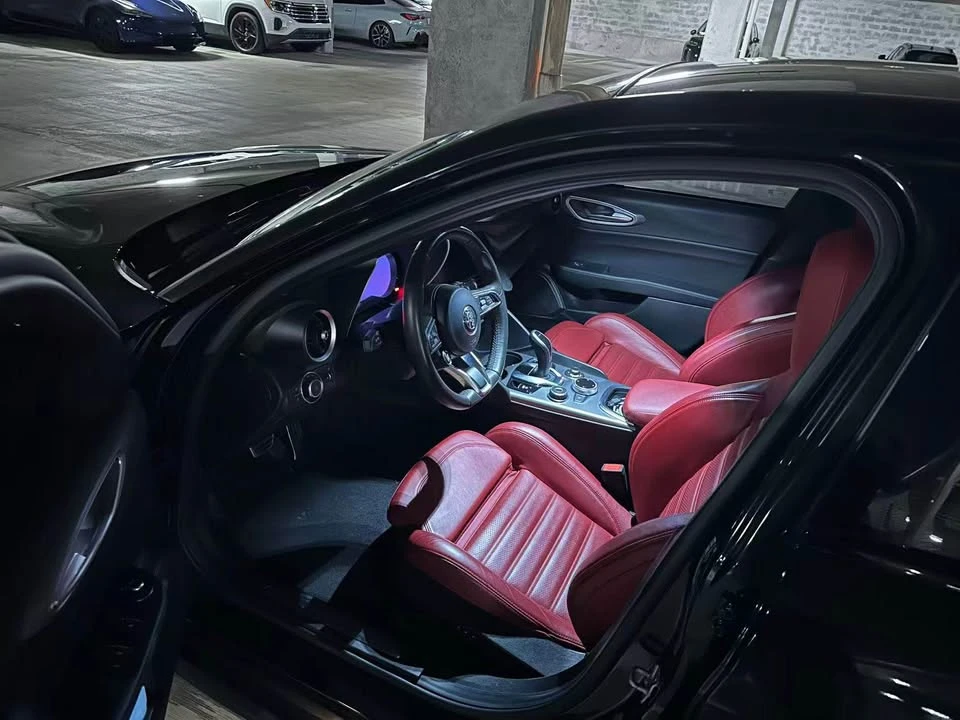 2024 Alfa Romeo Giulia - Image 4 of 5