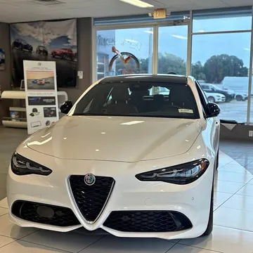 2024 Alfa Romeo Giulia Ti Sedan 4D