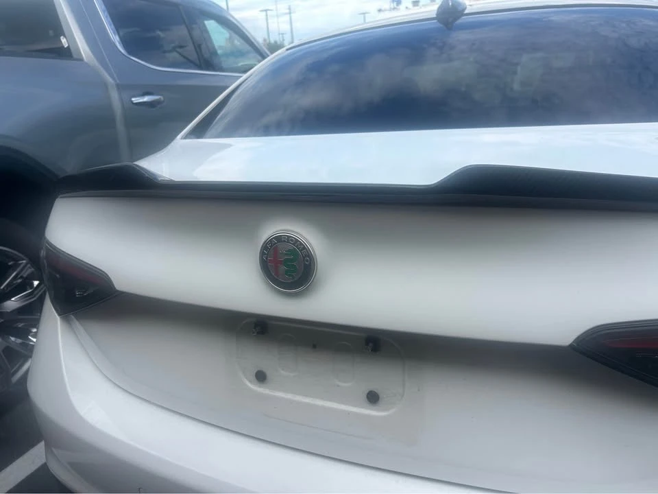2024 Alfa Romeo Giulia - Image 3 of 7