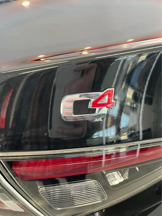 2024 Alfa Romeo Giulia - Image 12 of 20