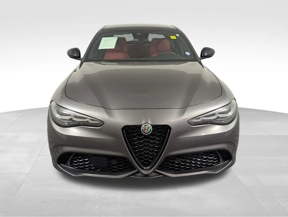 2024 Alfa Romeo Giulia - Image 17 of 20