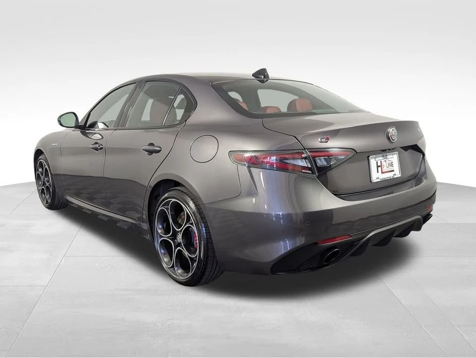 2024 Alfa Romeo Giulia - Image 20 of 20