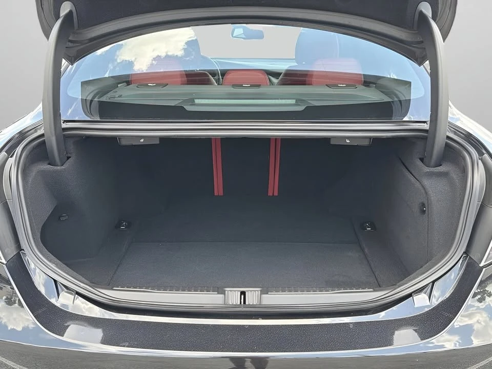 2024 Alfa Romeo Giulia - Image 6 of 10