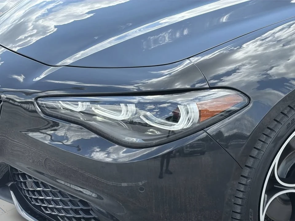 2024 Alfa Romeo Giulia - Image 4 of 10